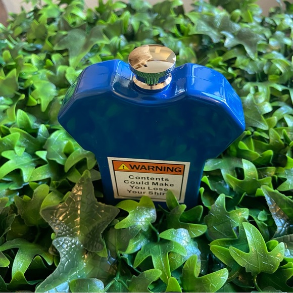 Blue Flasks are so fun to keep your spirits in. Measurements are in photos. - Picture 5 of 9